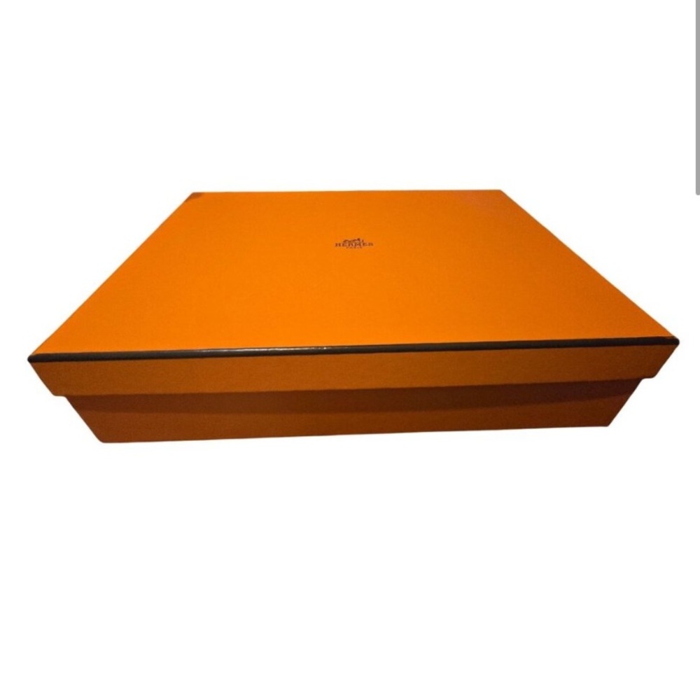 Hermès Paris Orange Gift Box Medium for Shoes, Scarves, Gifts, Bags, Storage